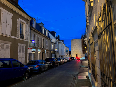 mic-tK1E54QJmEzm8xoj-5nsr4tuttM979W_V-cil7qZ9j6R1lLiNmRO6BVQck4f1nDYudxe3FlzxGw-Eg=s0