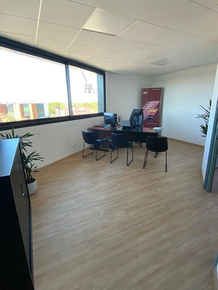 dJyFx0i8qClQB4YwH1DHCeKjiVbG34nEleGUbHZrIzMD9NxKY2QbpqWo0LVmygkbCdXhl7SGY3lAoWSI=s0