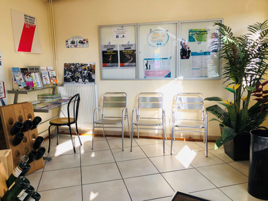 axa-interieur-entree_rs
