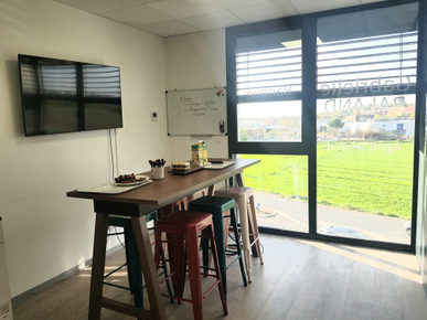 -srbmtQuCUd8SCKKQipXOhxcjQq69nv1ZryhJB_ScQwymYEBfKTaelysp0ro7WSA3p1dtideJPsLbWch=s0