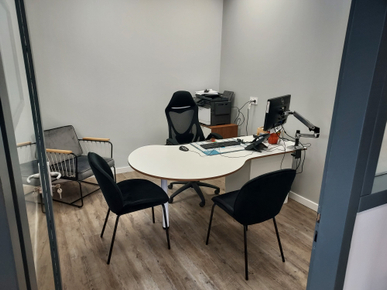 756b0ec9-862d-49c9-946f-b6af6b4b2349