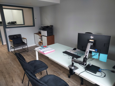 8c695c0a-9401-4c61-a48b-fdf5557960cb