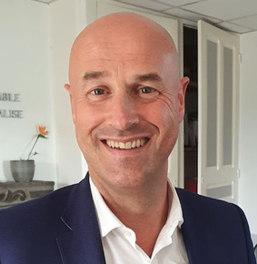 ALV-UjV8U_r3uAa8JxqhhryCeUtcULDxjF8QzLfC5RhfdXmWNYYEuQNc