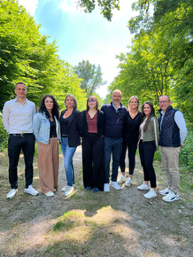 75627116-0e23-4f13-957b-c5c9706c4add