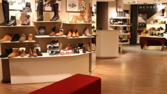 Magasin de chaussures à Lannion