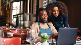 Entrepreneurs développant leur activité en ligne