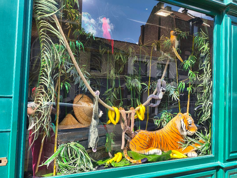 264d8ff6-f9ee-41df-84b4-817380f7cda0