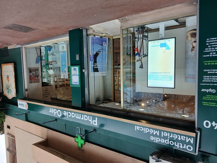 d65be6c4-9d62-4cda-8e21-4ffbad3c8a6c