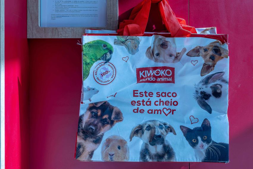 27c7a28d-40c5-4dbf-80ae-df34cabaa69f