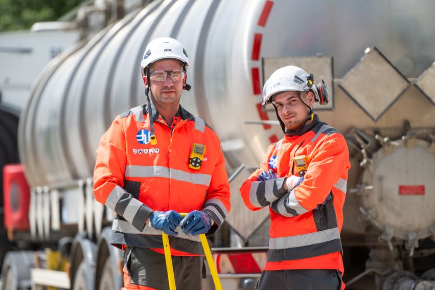 bf068459-a382-4a38-8153-2f02ad513293