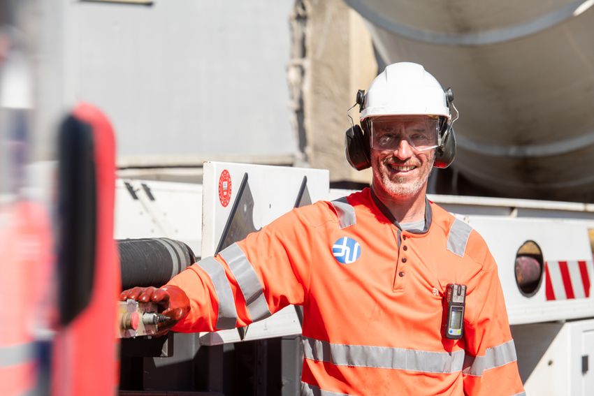 2e319e9c-7776-453d-b401-f0d6929ed035