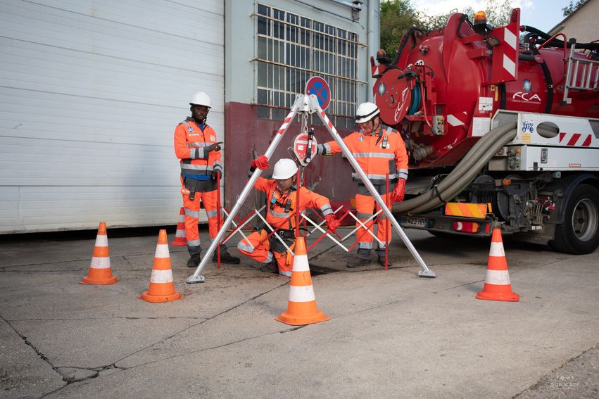 ec6d9795-f785-4523-adbf-29ece05460dd