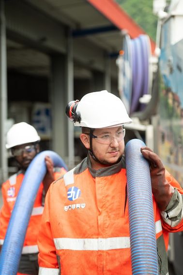 05956508-1f74-4e8b-af62-db32e44a9319