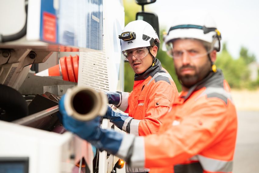 ac50e8c0-31a5-4711-811b-f7e7f19e1682