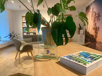 AF1QipOAs9Y0aJvz5v3vM4_LRkw_kYQlNuLDMteGu-rU